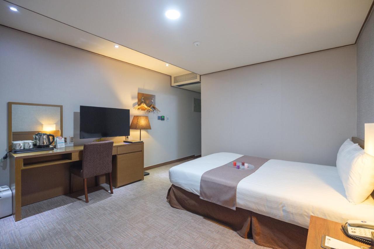 Benikea Hotel Jeju Exterior foto